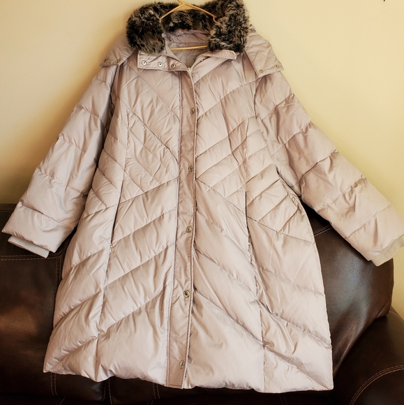 women's tower by london fog hooded puffer heavyweight jacket